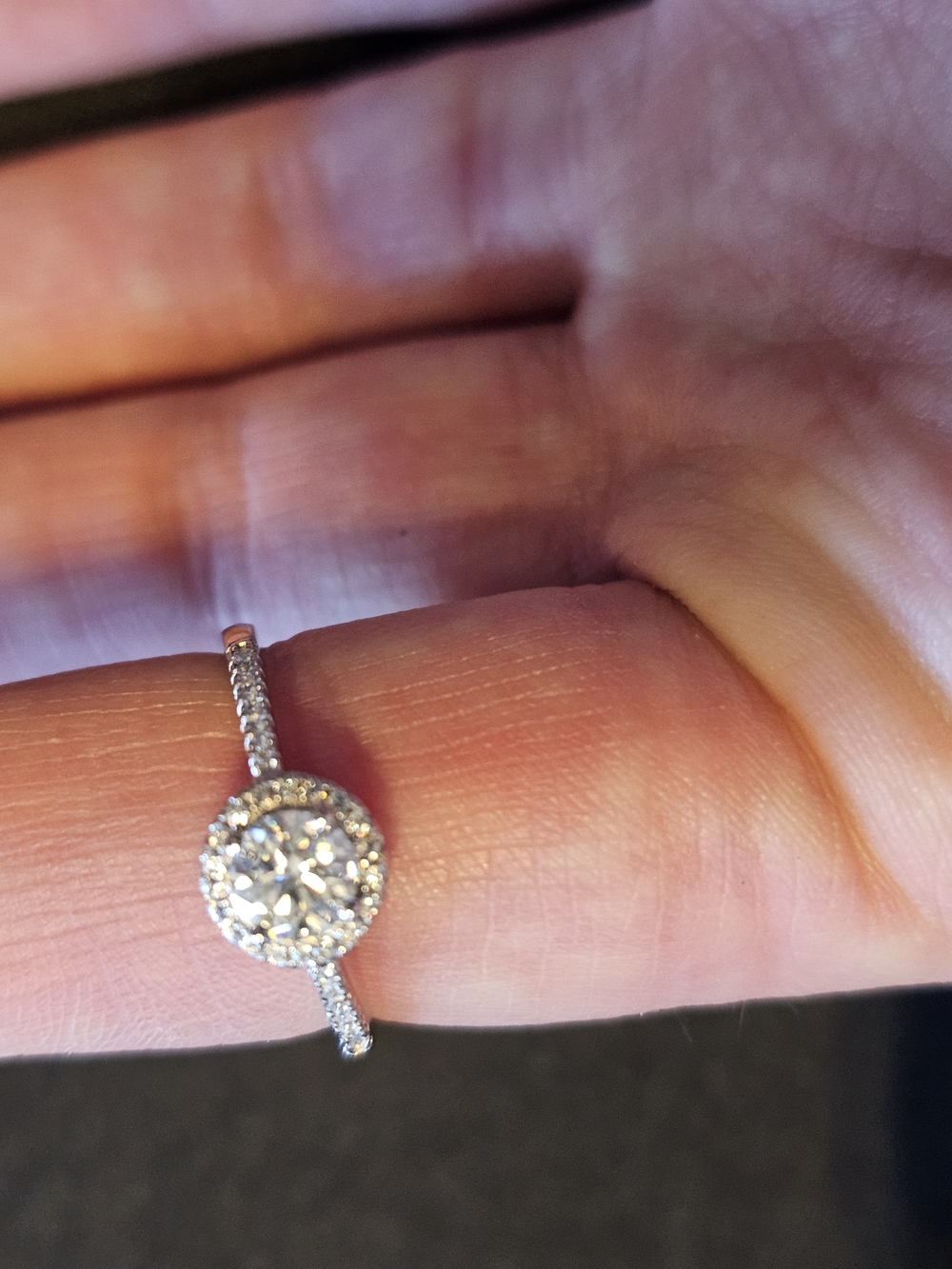 VVS1 Moissanite Halo Engagement Ring With Silver Adjustable Band- White. - Picture 5 of 5